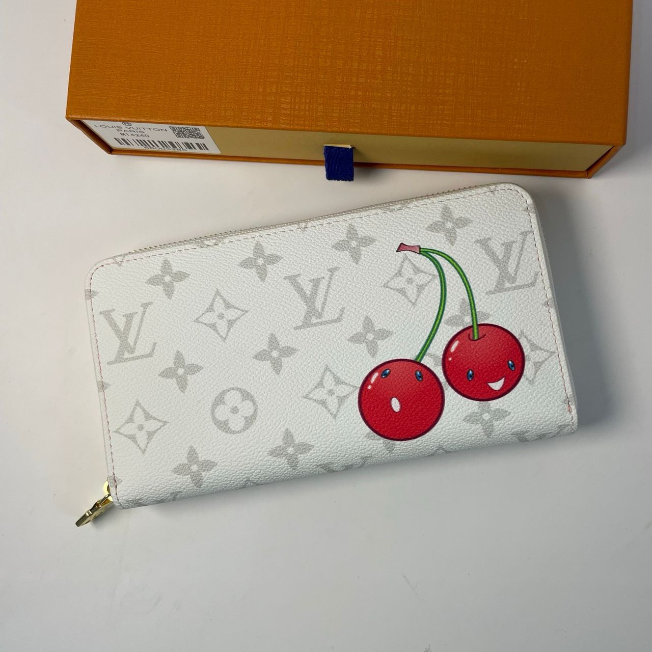 L0vis Vvtt0n LV x TM Zippy Wallet White For Women 7.7in/19.5cm M14240