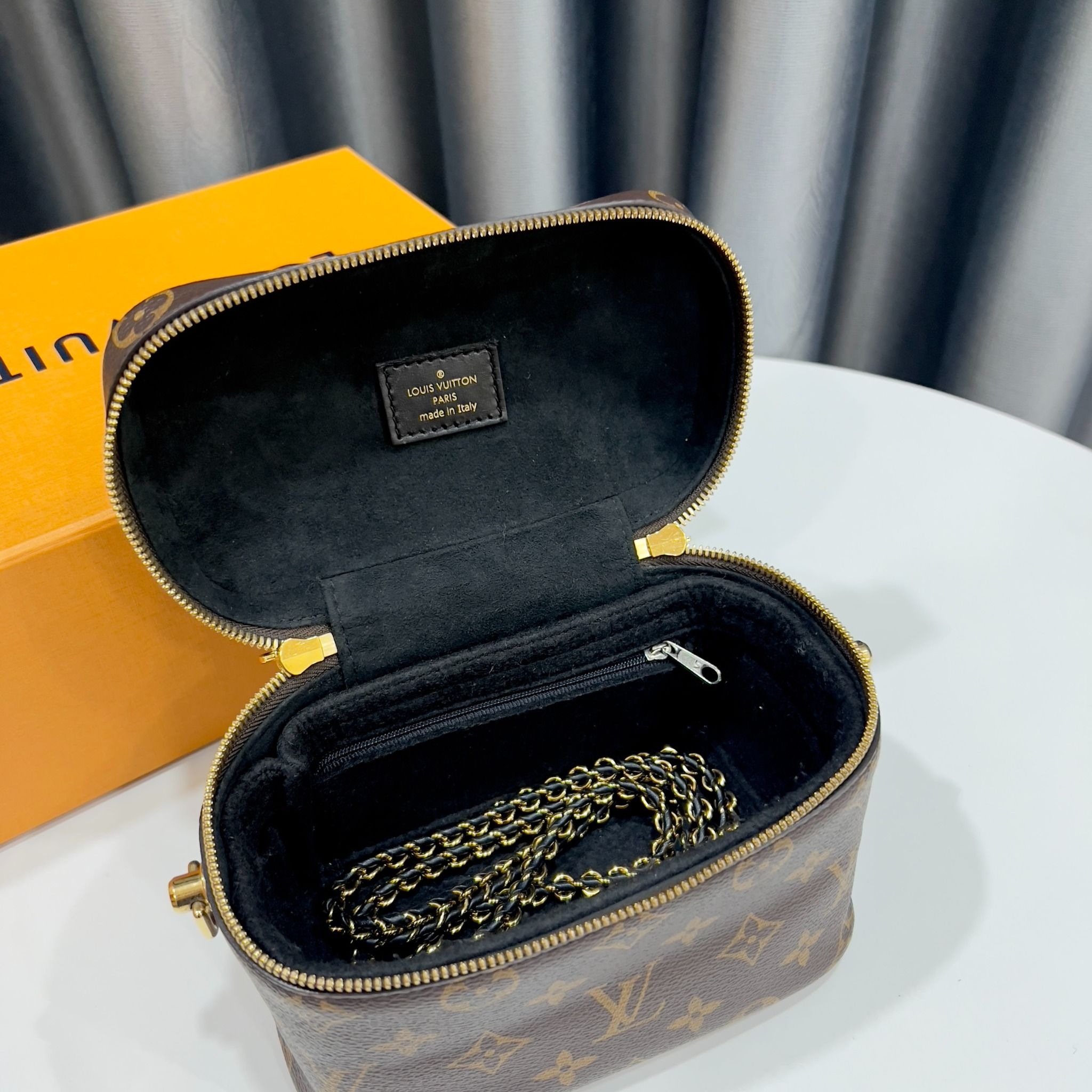 L0vis Vvtt0n Vanity PM Monogram And Monogram Reverse Canvas By Nicolas Ghesquiere For Women, Women’s Handbags, Shoulder And Crossbody Bags 7.5in/19cm LV M45165