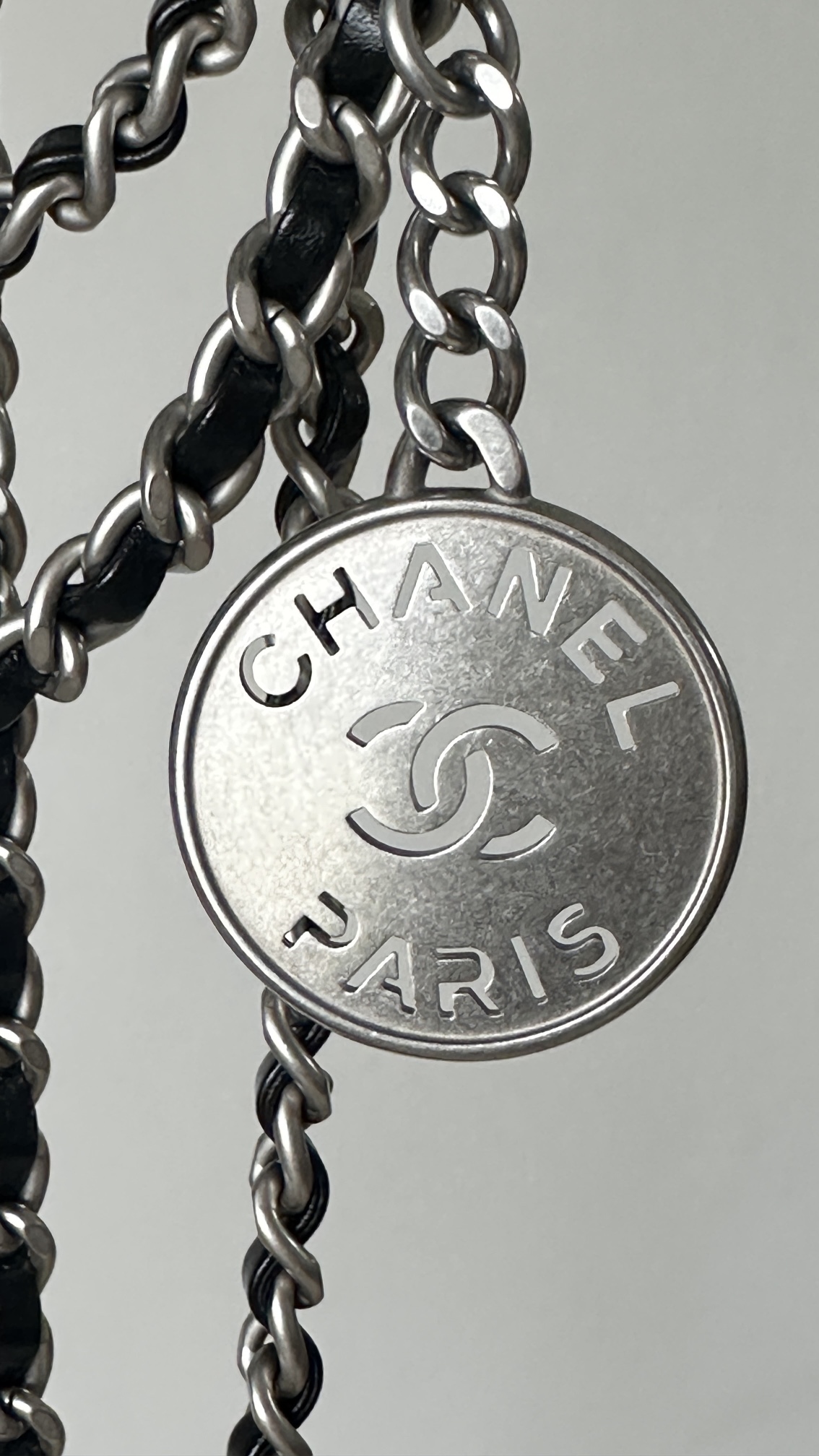 [True-to-ORIGINAL] Ch**el 22 Mini Bag Silver Tone Black For Women 7,1in/18cm