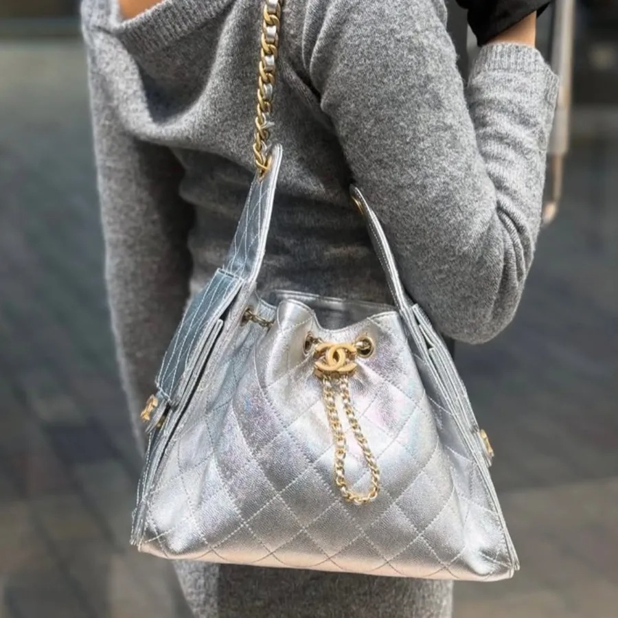 Ch**el 25 Small Handbag Silvery For Women 10.2in/26cm AS5293-B20405-NZV67