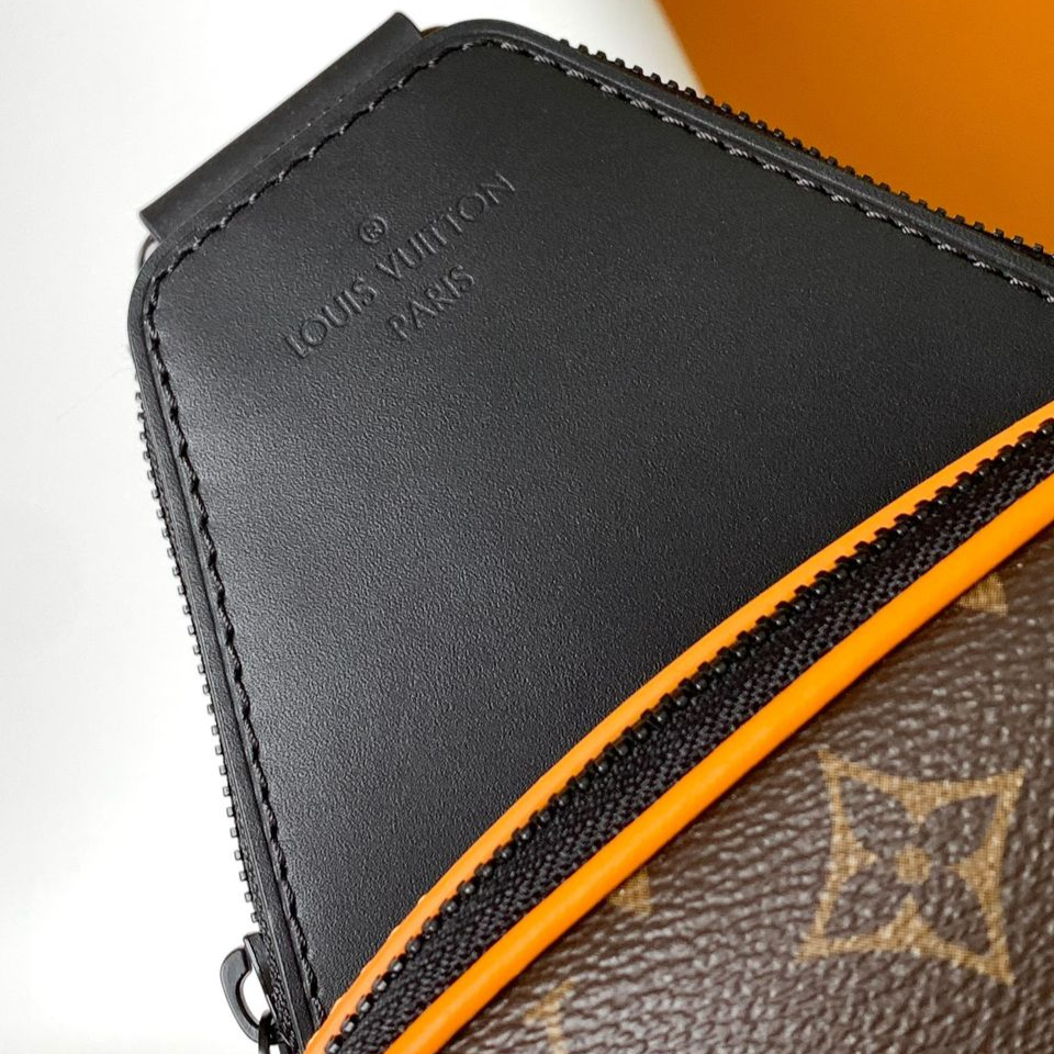 L0vis Vvtt0n Avenue NM Slingbag Brown For Men 31cm/ 12.2 in M46718