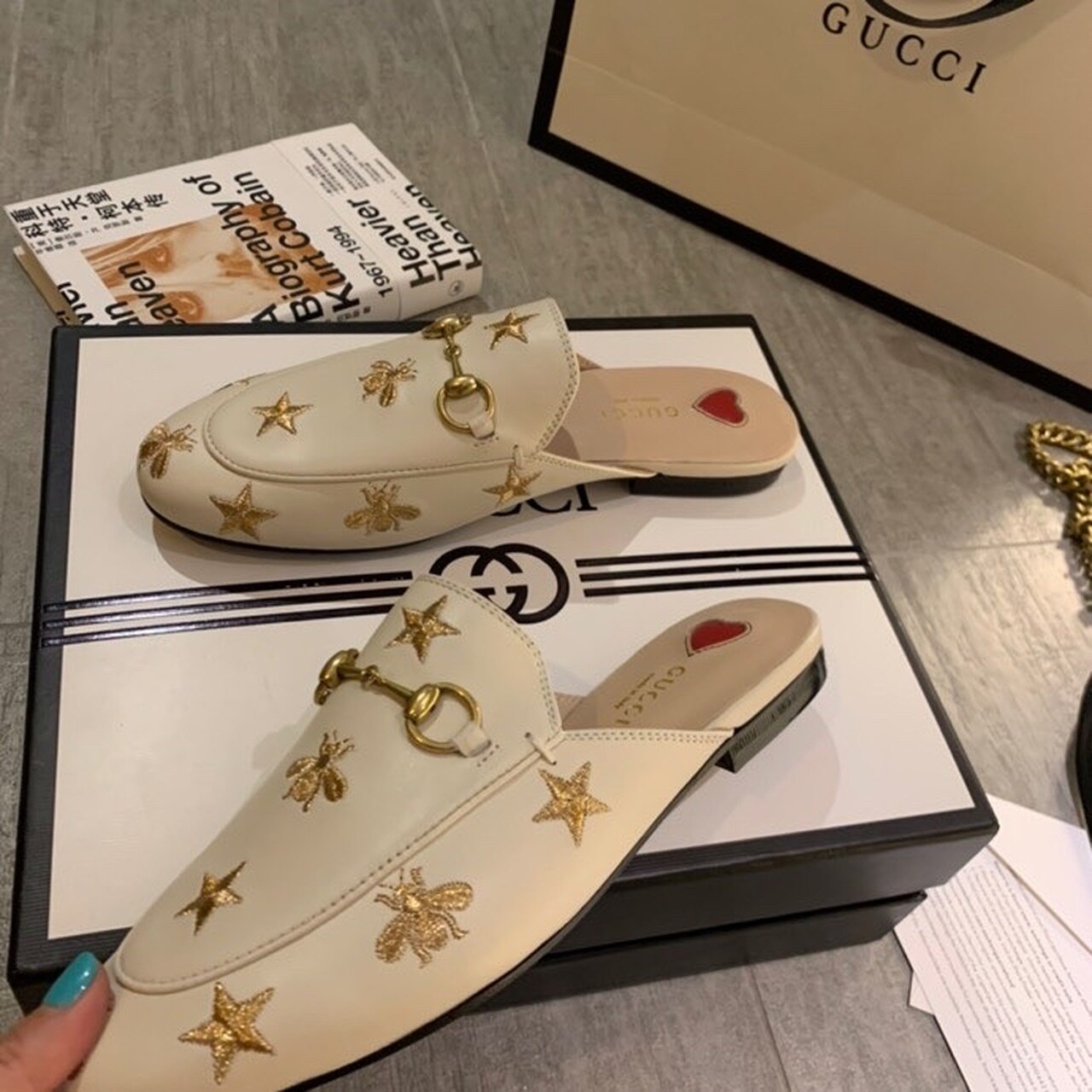 Gvc*1 Princetown Slipper With Bee Stars Beige For Women GG