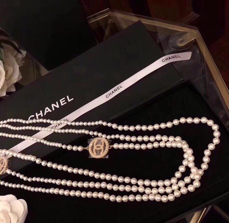 Ch**el Necklace