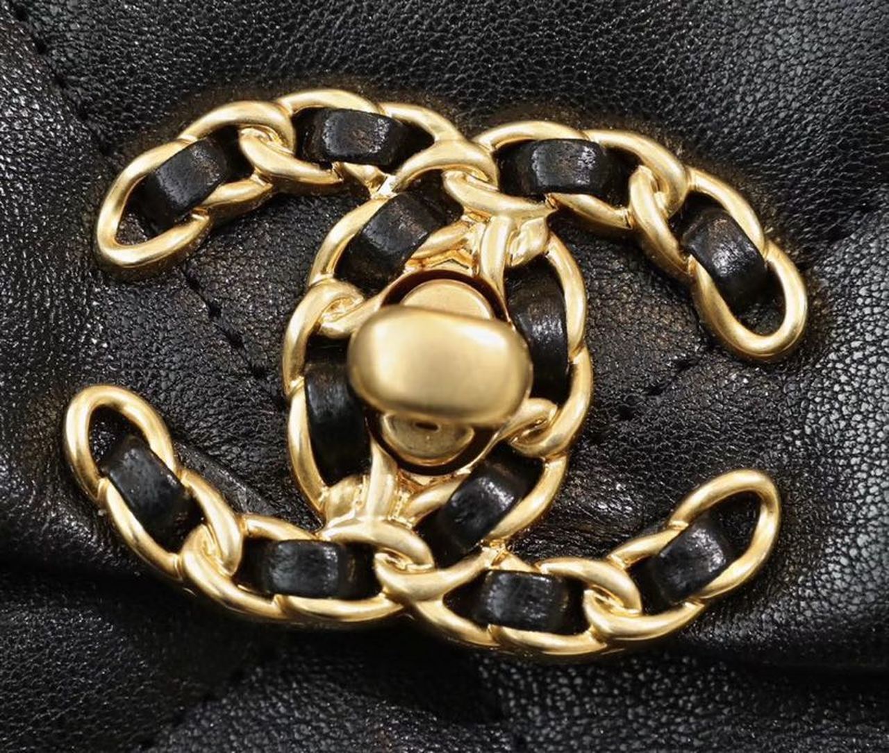 Ch**el 19 Handbag 26cm Black For Women AS1160 B04852 94305