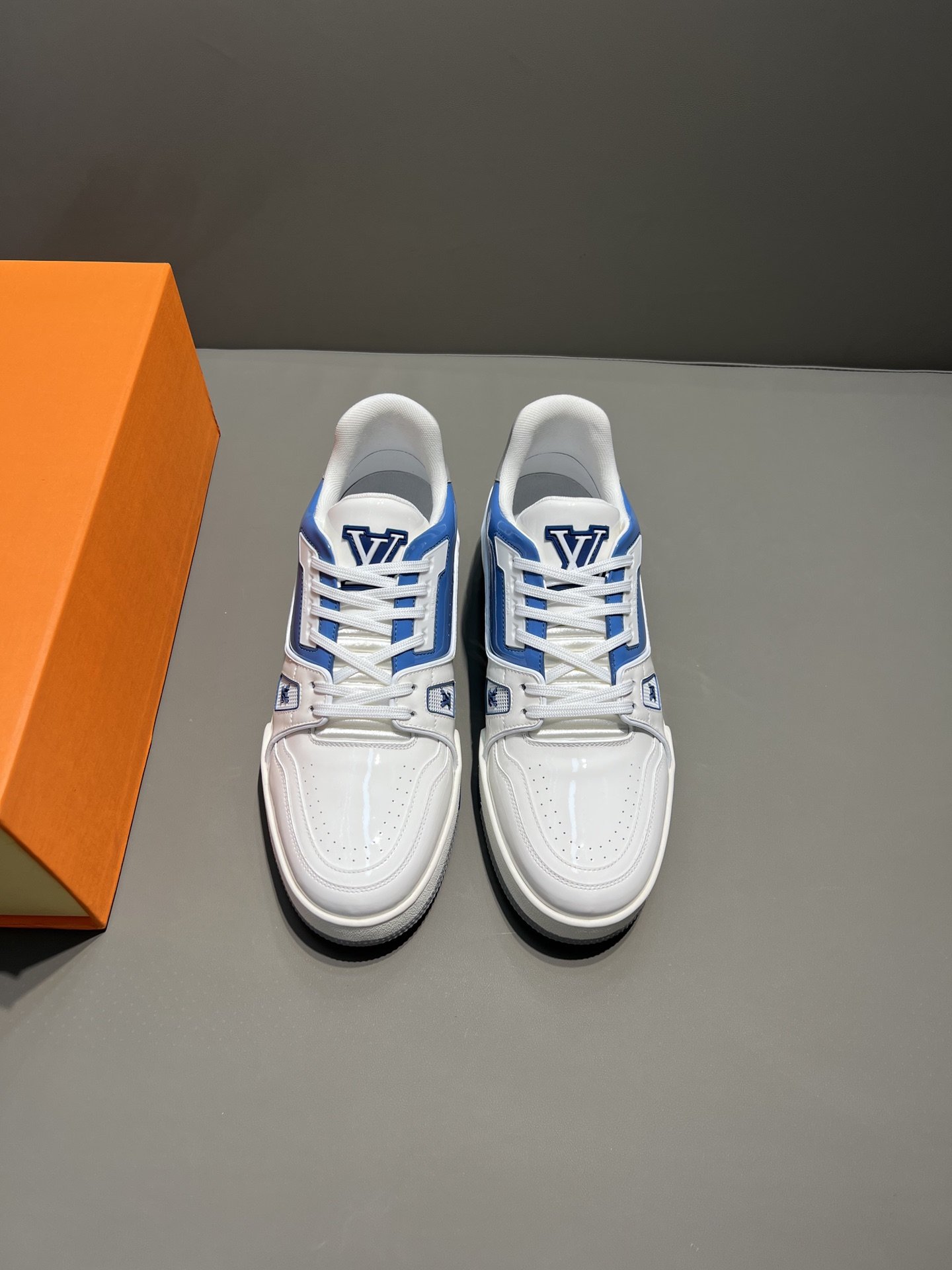 L0vis Vvtt0n Trainer Sneaker White/Blue Virgil Abloh For Men LV
