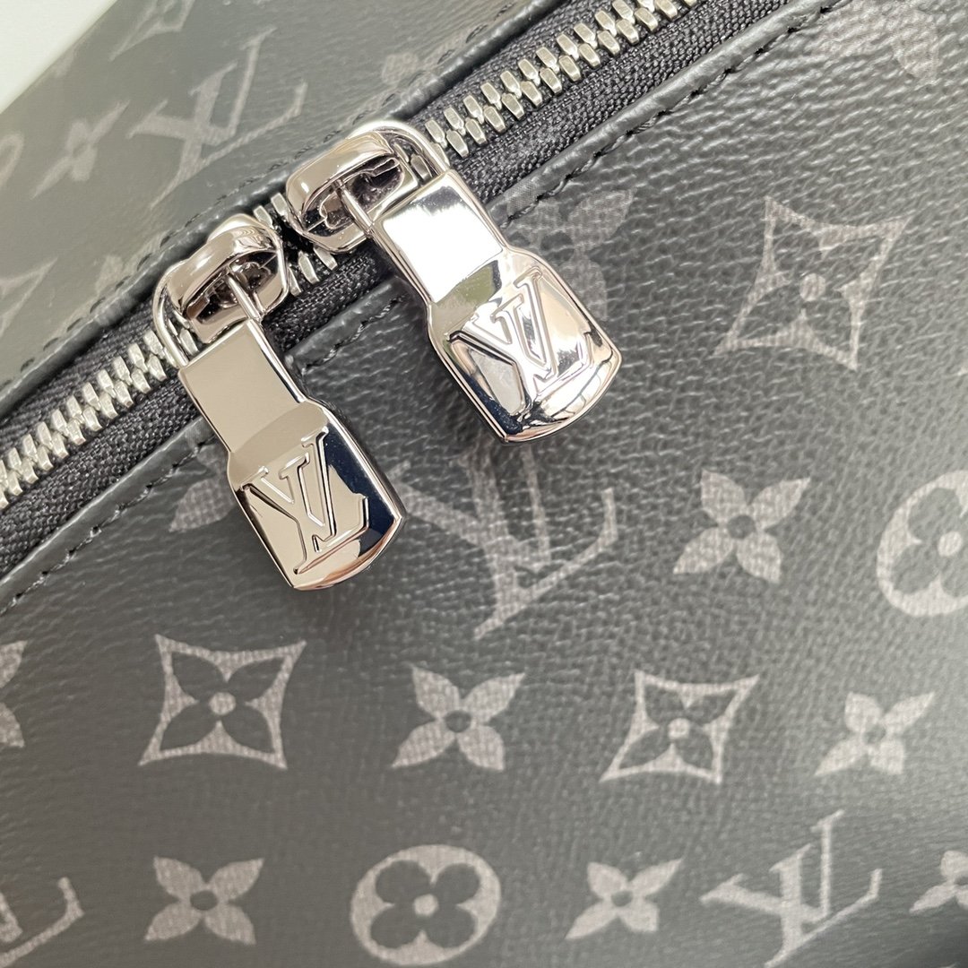 L0vis Vvtt0n Discovery Backpack PM Monogram Eclipse Canvas For Men, Men’s Bags 11.8in/30cm LV M43186