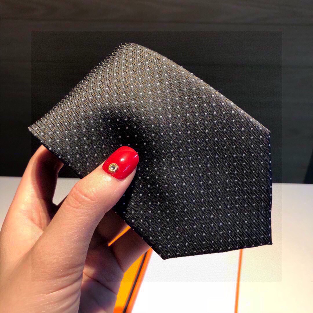 H**me5 Tie 7 Faconnee New H Tie Noir H**me5 Men Tie H036201T 01