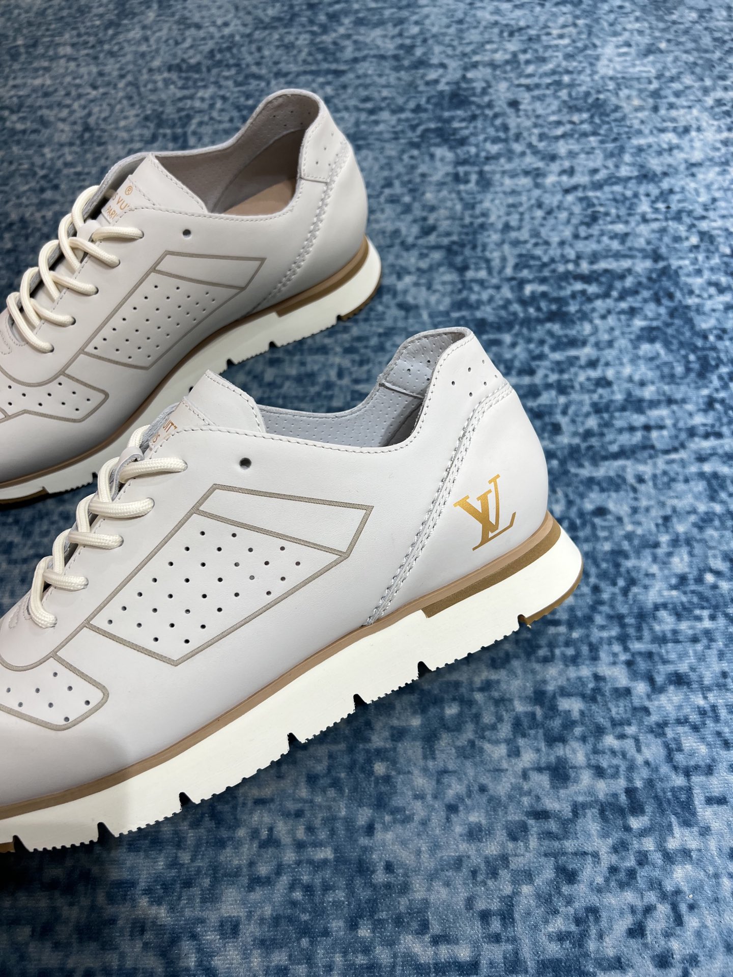 L0vis Vvtt0n Formal Dimension High Derby Rubber White For Men LV