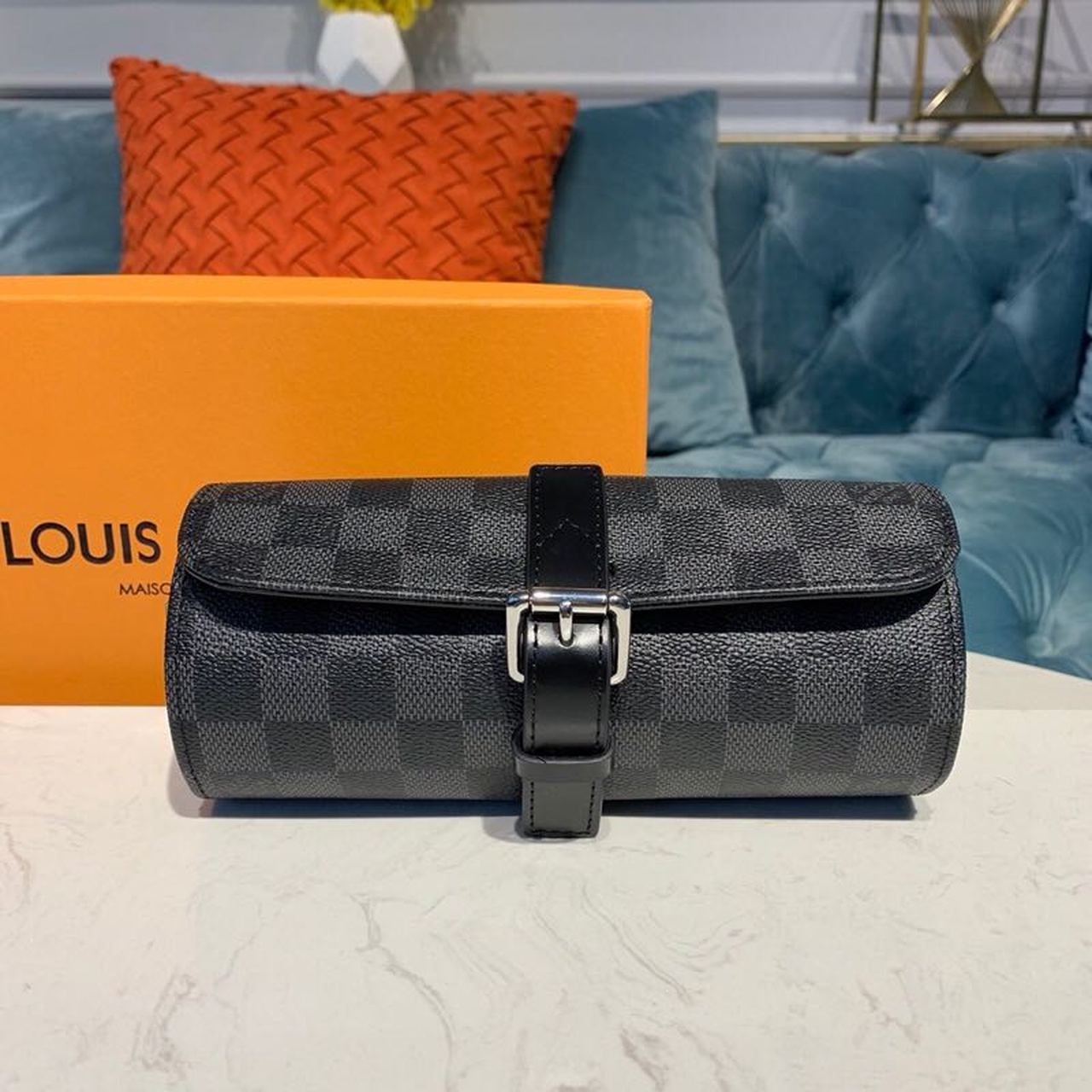 L0vis Vvtt0n 3 Watch Case Damier Graphite Canvas For Men, Men’s Bags, Travel Bags 7.9in/20cm LV N41137