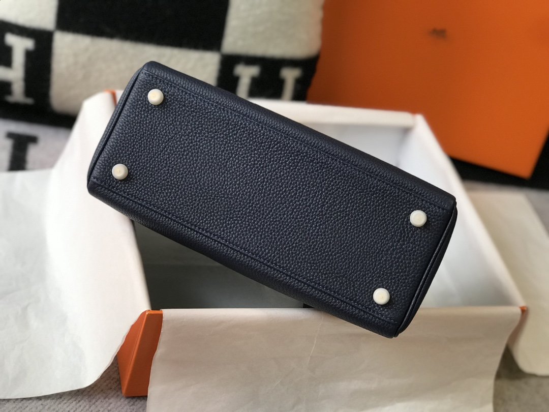 H**me5 Kelly 32 Taurillon Clemence Blue Nuit Bag For Women, Women’s Handbags, Shoulder Bags 12.5in/32cm