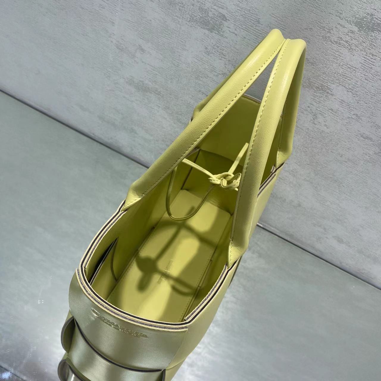 B0tt*ga Ven*ta Small Arco Tote Bag Yellow, For Women, Women’s Bags 14.2in/36cm