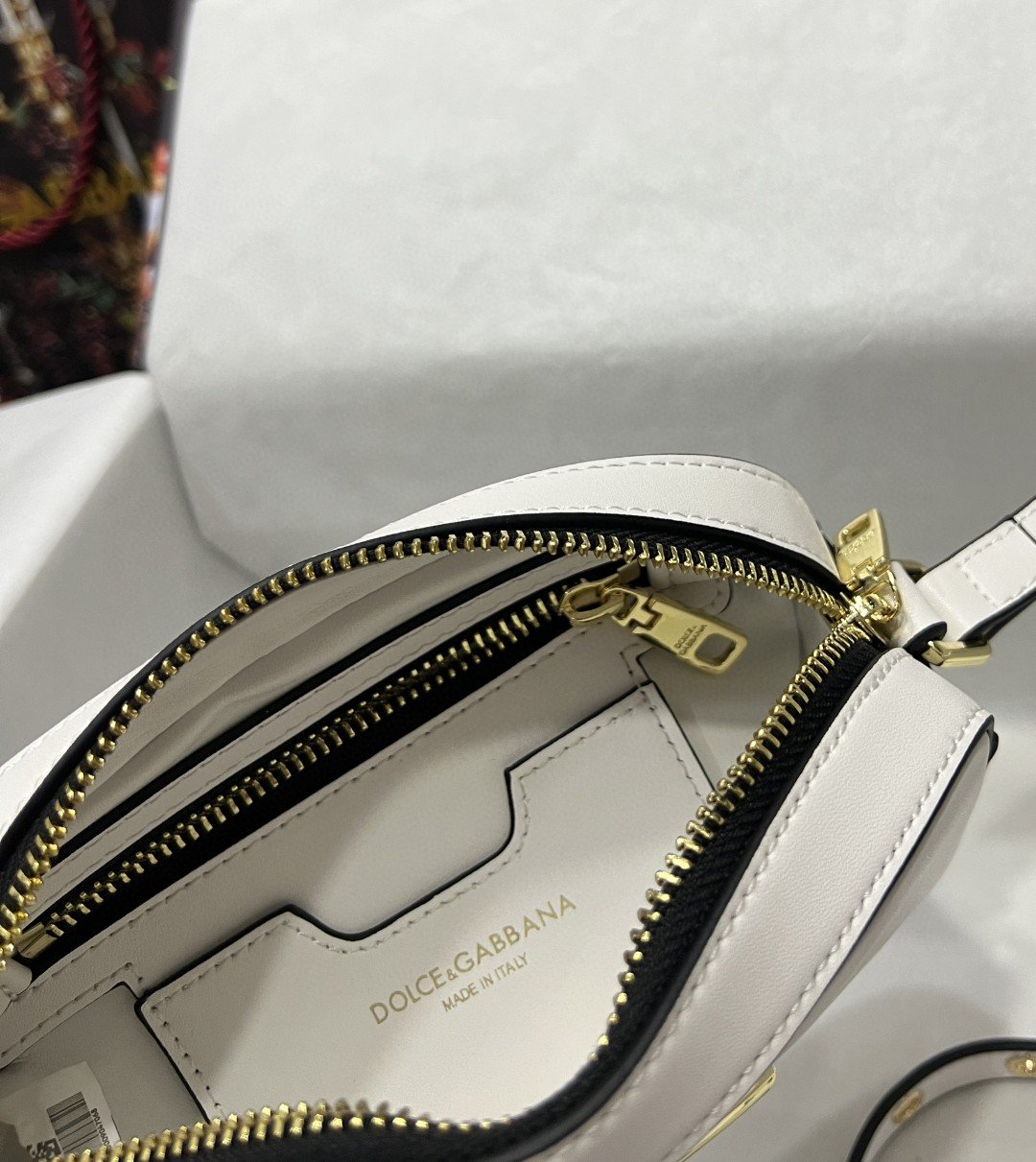 Dolce & Gabbana Crossbody 3.5 Bag White For Women 7.5in/19cm DG BB7095AW57680002