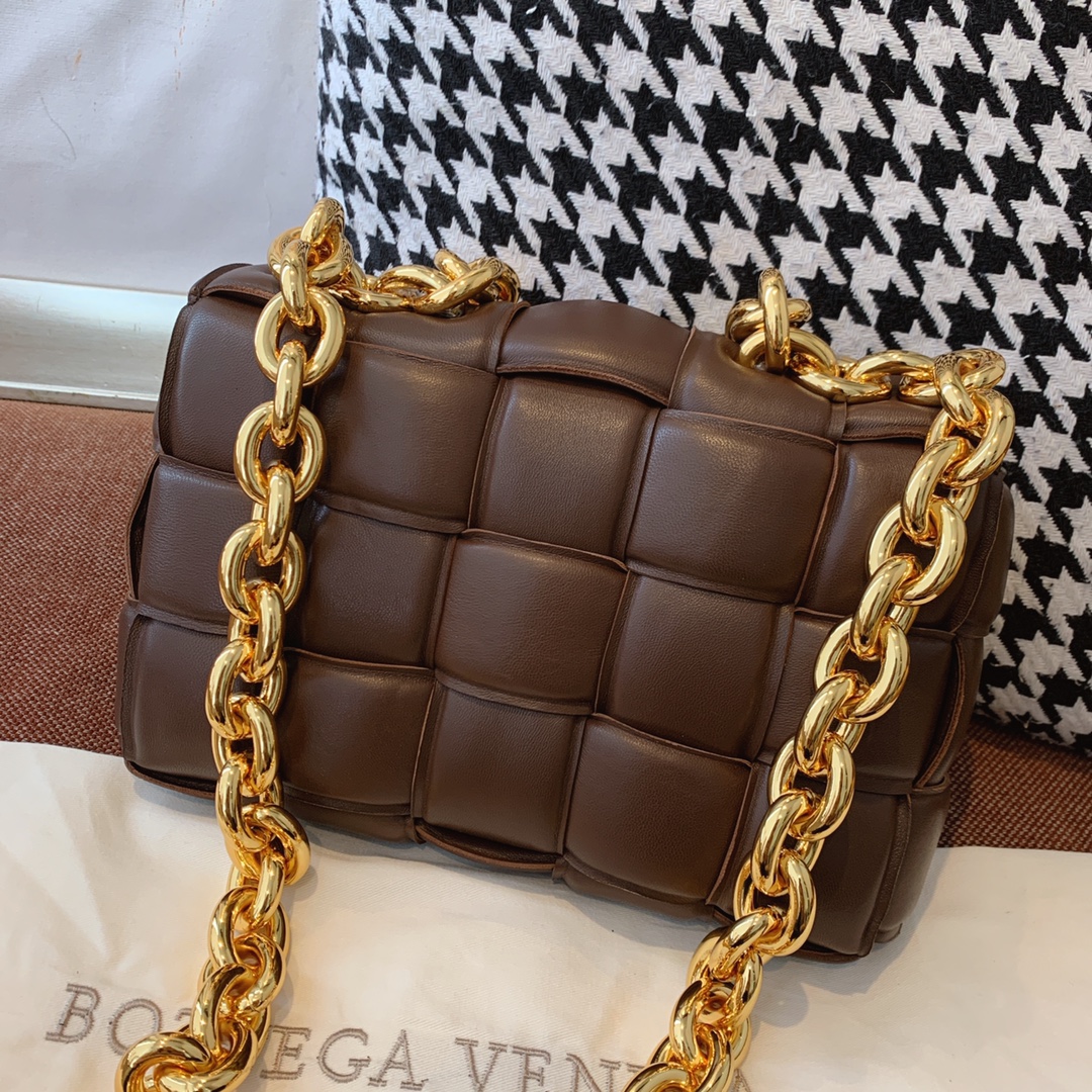 B0tt*ga Ven*ta Chain Cassette Fondant, For Women, Women’s Bags 10.2in/26cm 631421VBWZ02132