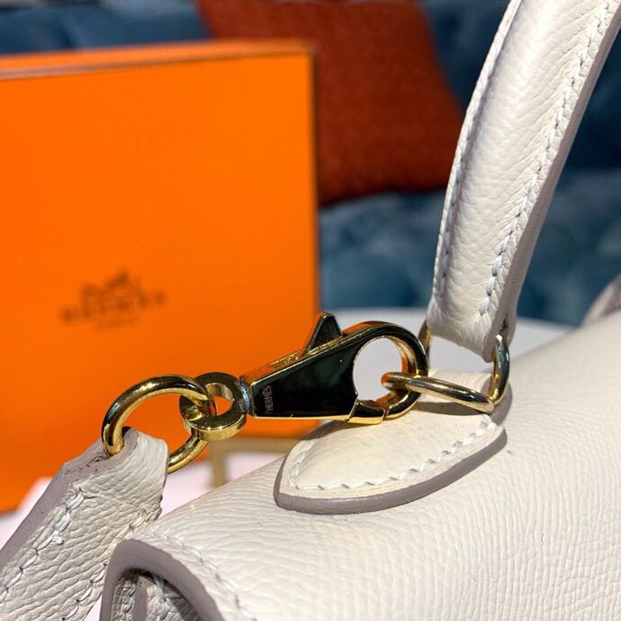 H**me5 Kelly Craie For Women Gold Toned Hardware 10in/25cm