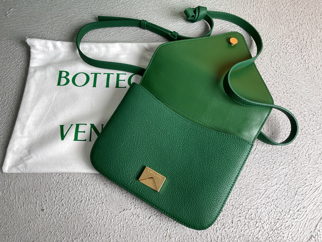 B0tt*ga Ven*ta Mount Green, For Women, Women’s Bags 8.3in/21cm 667399V12M03113