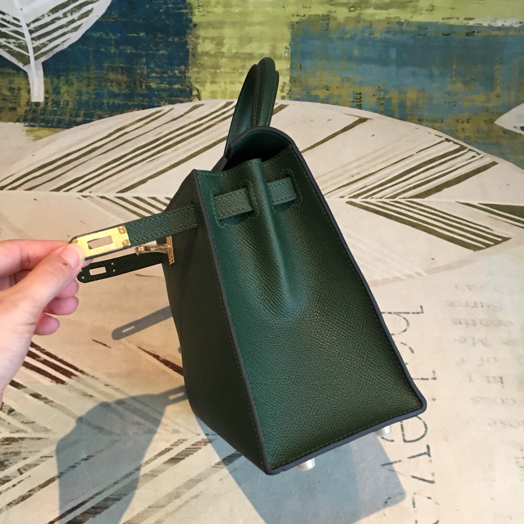 H**me5 Kelly Green For Women Gold Toned Hardware 10in/25cm