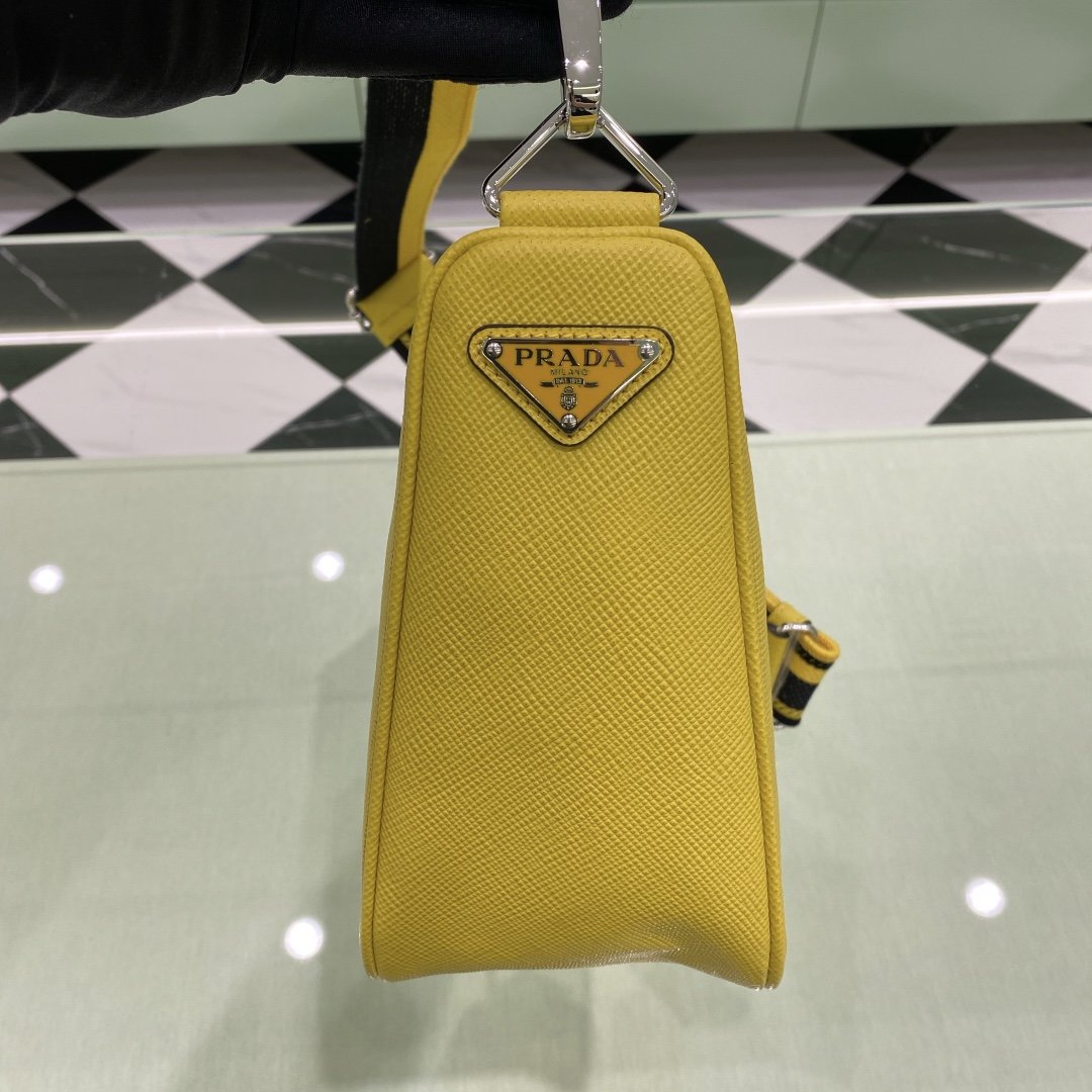 [True-to-ORIGINAL] Pra*a Saffiano Triangle Bag Yellow For Women, Women’s Bags 11in/28cm 2VH155_2FAD_F0377_V_OOO