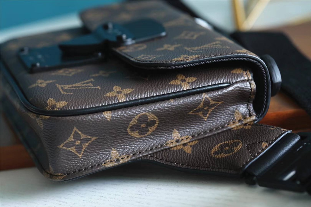 L0vis Vvtt0n S-Lock Sling Monogram Macassar Black For Men, Men’s Bags, Crossbody Bags 8.3in/21cm LV M45807
