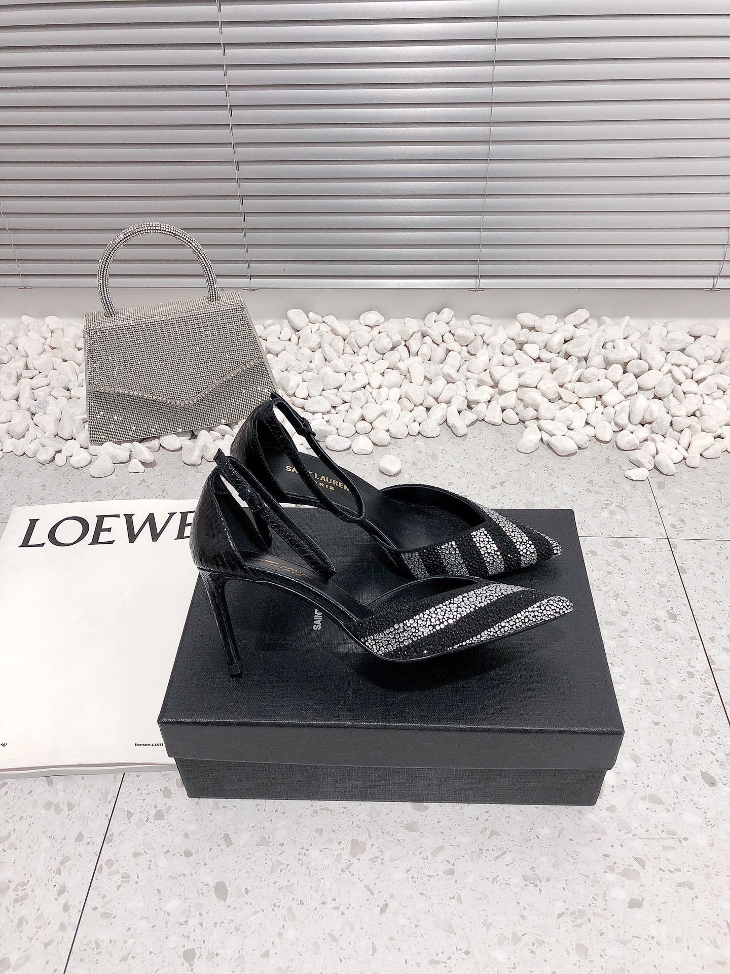 Sa1nt Lau*nt Women’s Glittering Rhinestone Embellished Pumps Black For Women Y51