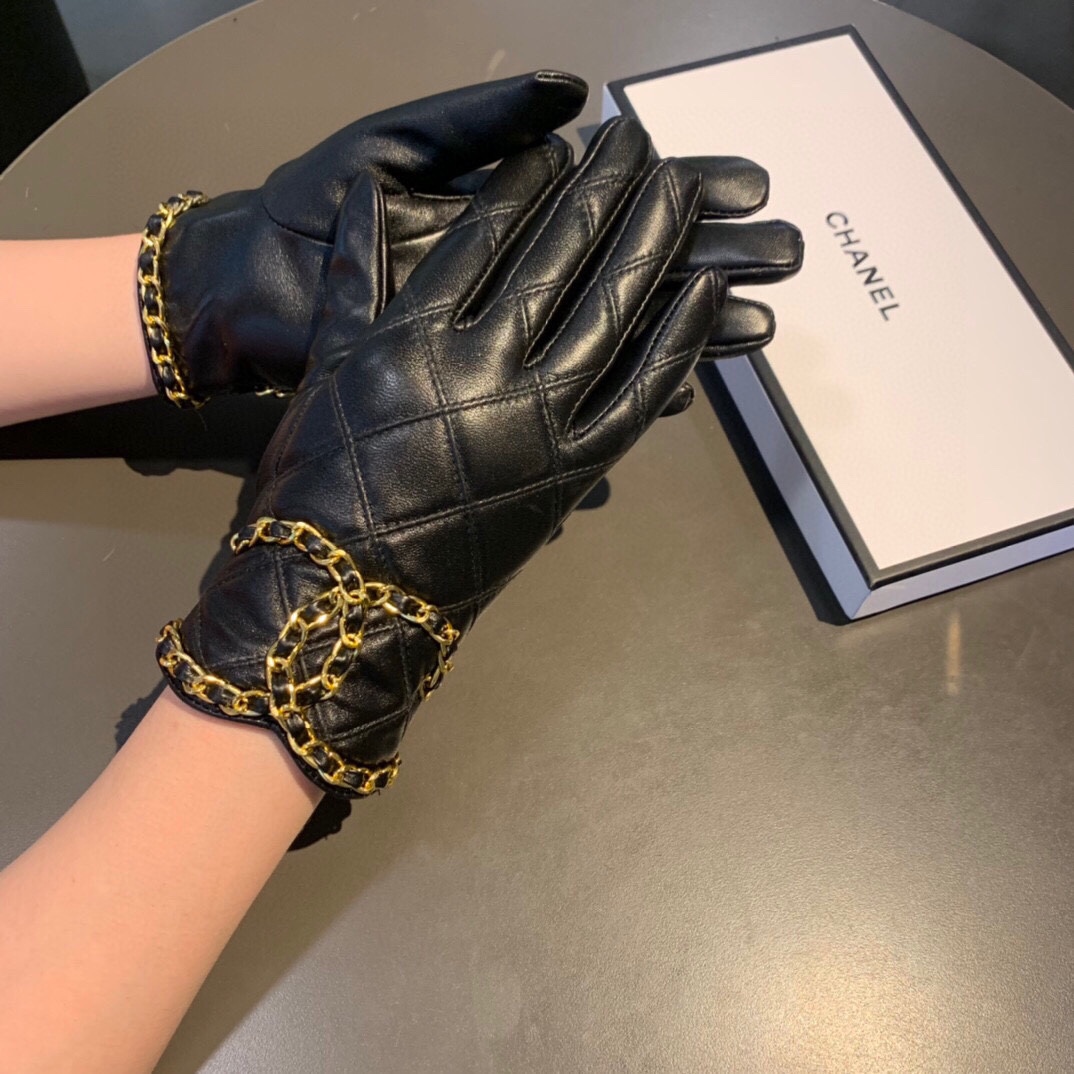 Ch**el Gloves In Black