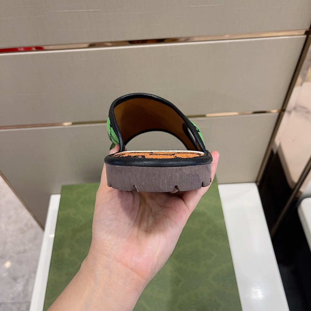 Gvc*1 Men’s GG Svp*me Slide Sandal Orange And Green For Men ‎624879