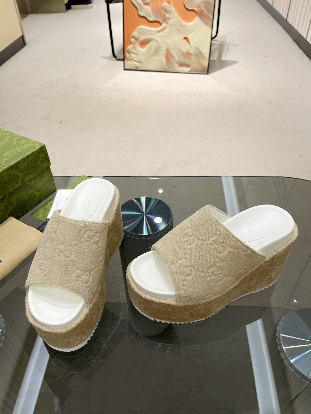 Gvc*1 Women’s GG Platform Sandal Beige For Women GG