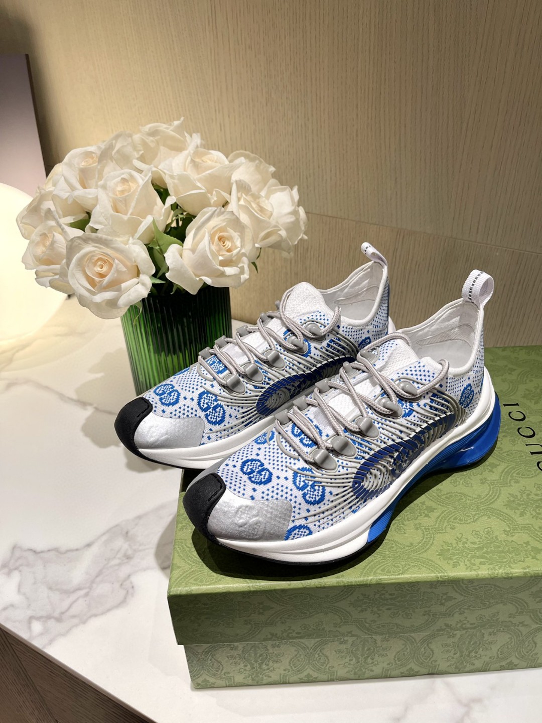 Gvc*1 Run Women’s Sneaker White Blue For Women 680900 USN10 8485