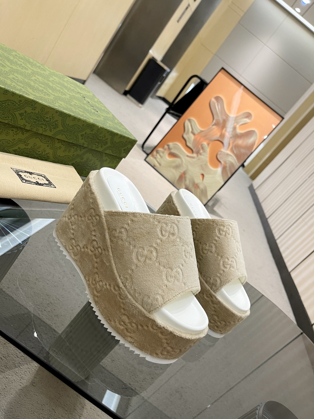 Gvc*1 Women’s GG Platform Sandal Beige For Women GG