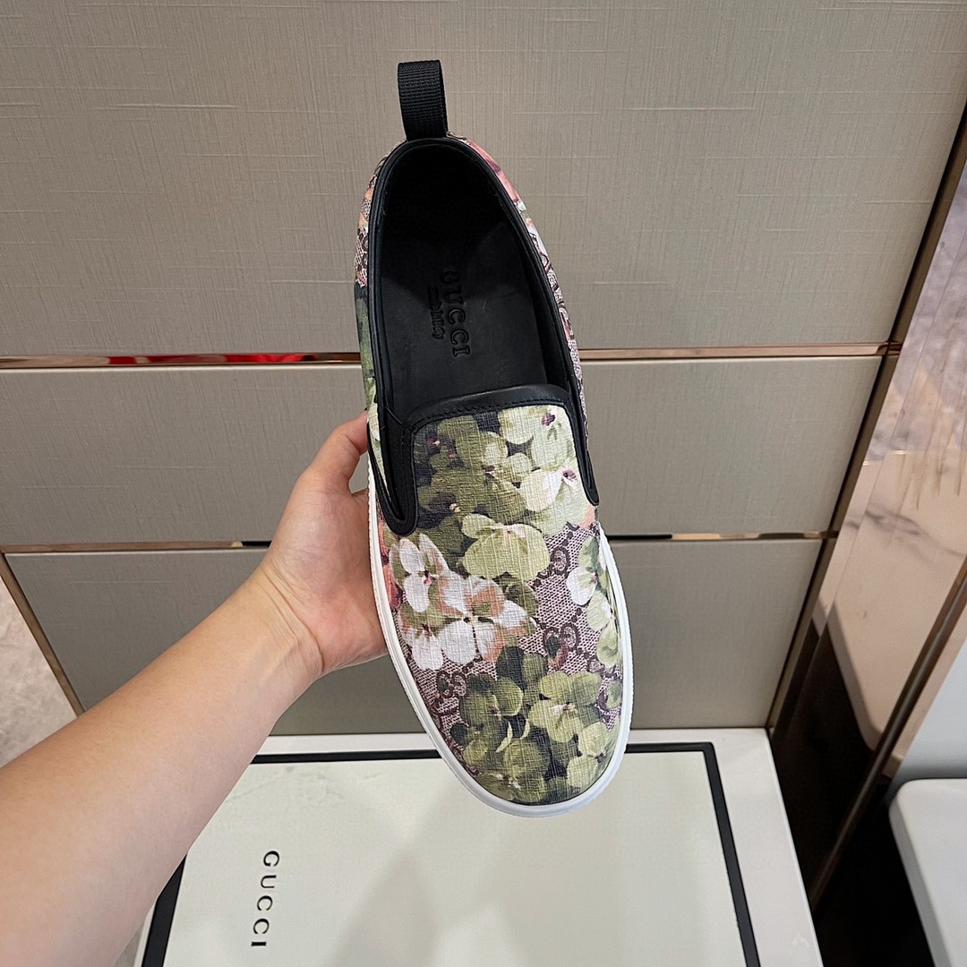 Gvc*1 Men’s GG Svp*me Slip-On With Floral Green For Men 546152