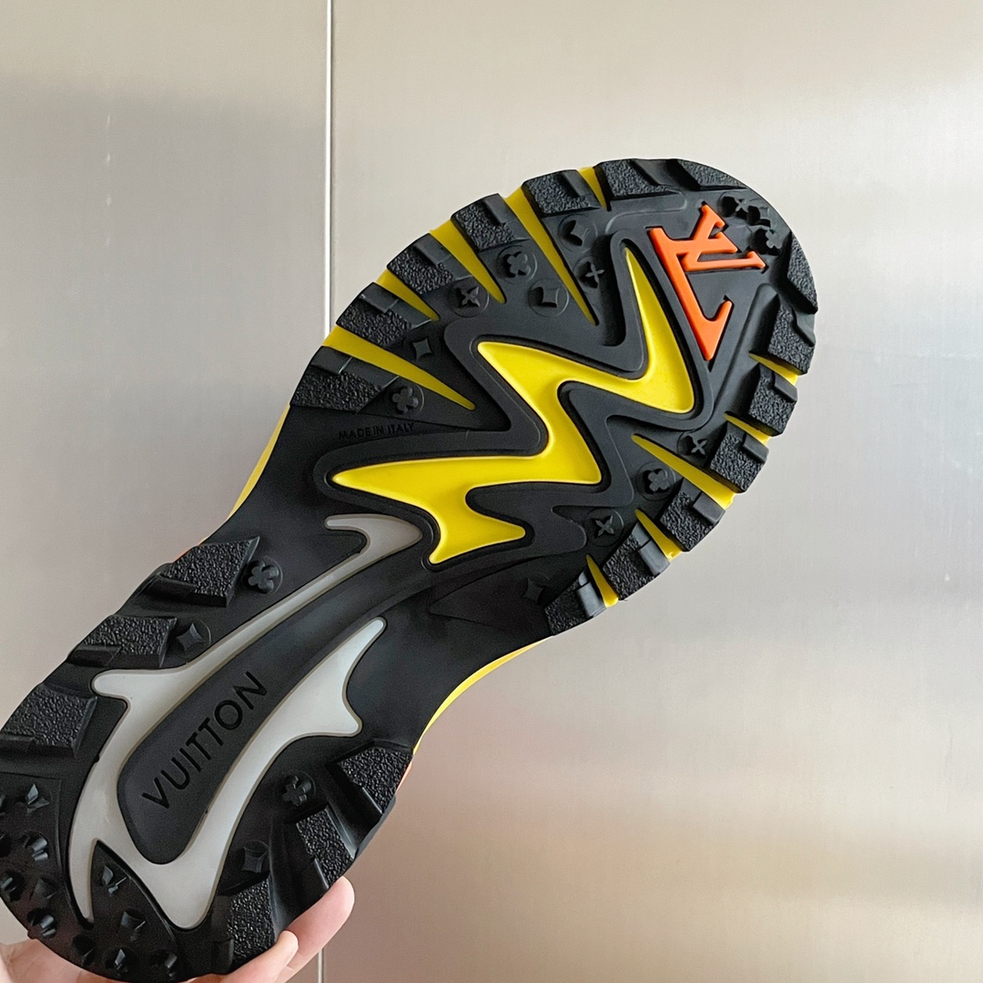 L0vis Vvtt0n Men’s LV Runner Tatic Sneaker Orange For Men LV