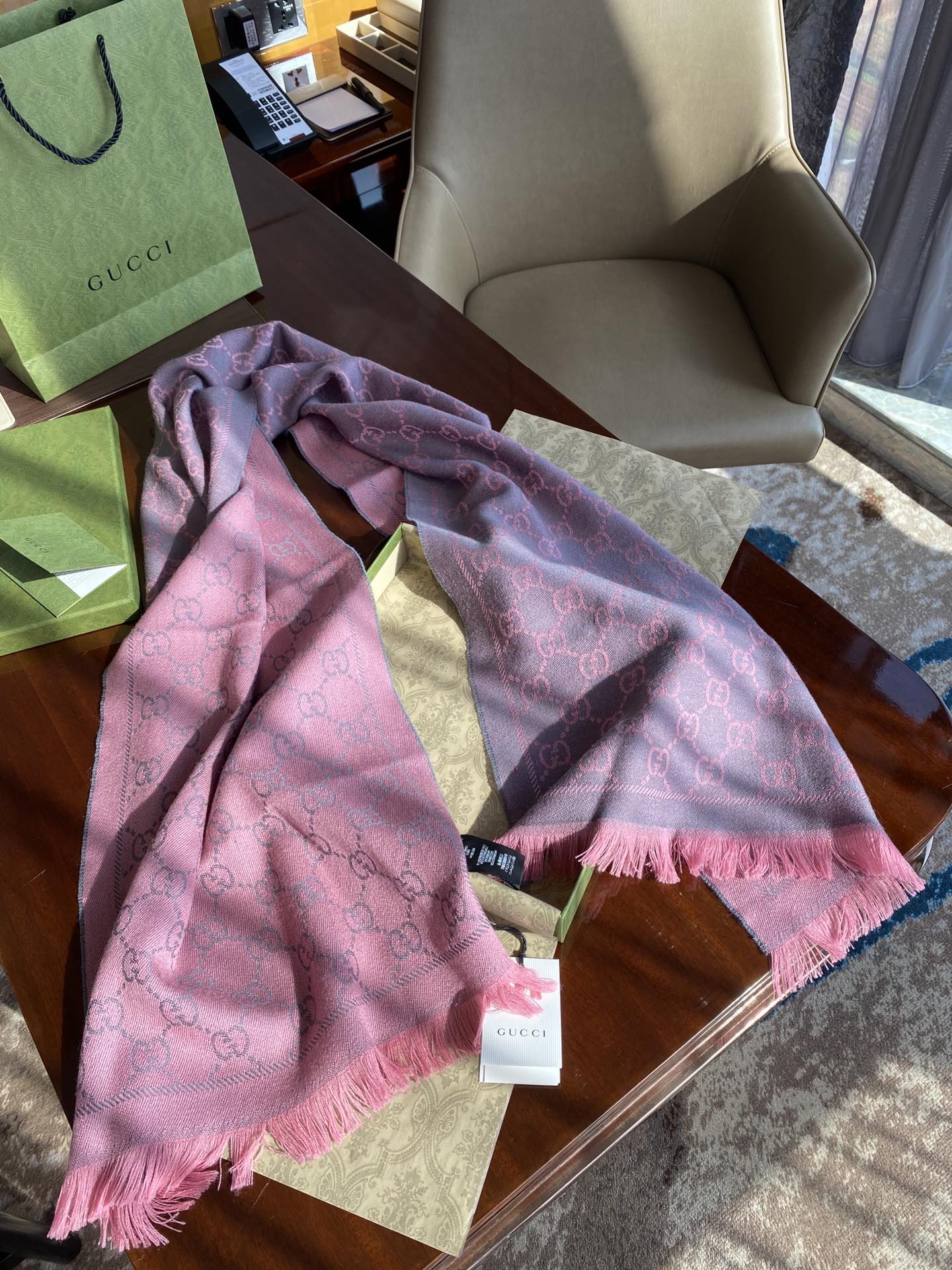 Gvc*1 GG Lamé Lacquard Stole Scarf Pink 71in/180cm