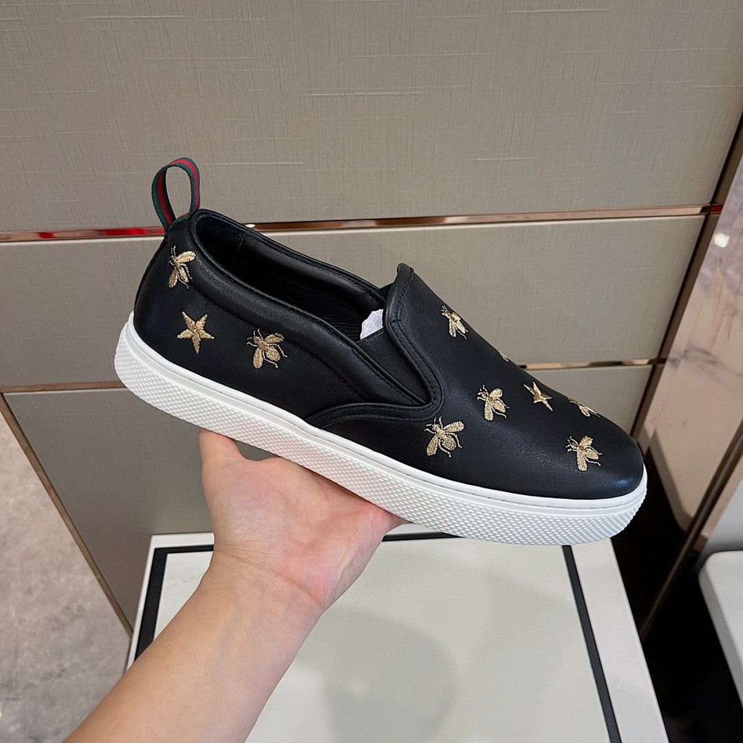 Gvc*1 Men’s Slip-On Sneaker With Bees Black For Men 407364 AXWB0 1076