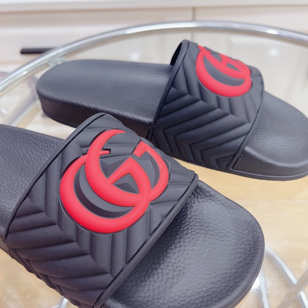Gvc*1 Men’s Quilted GG Rubber Slide Black And Red For Men 601041