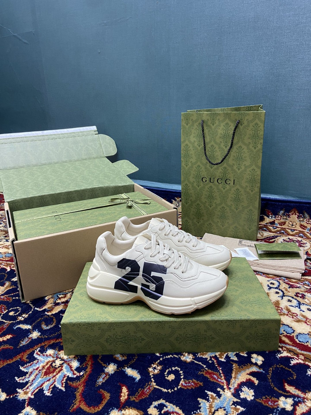 Gvc*1 Men’s Rhyton Sneakers With 25 White Ivory For Men ‎663339 2SH00 9522