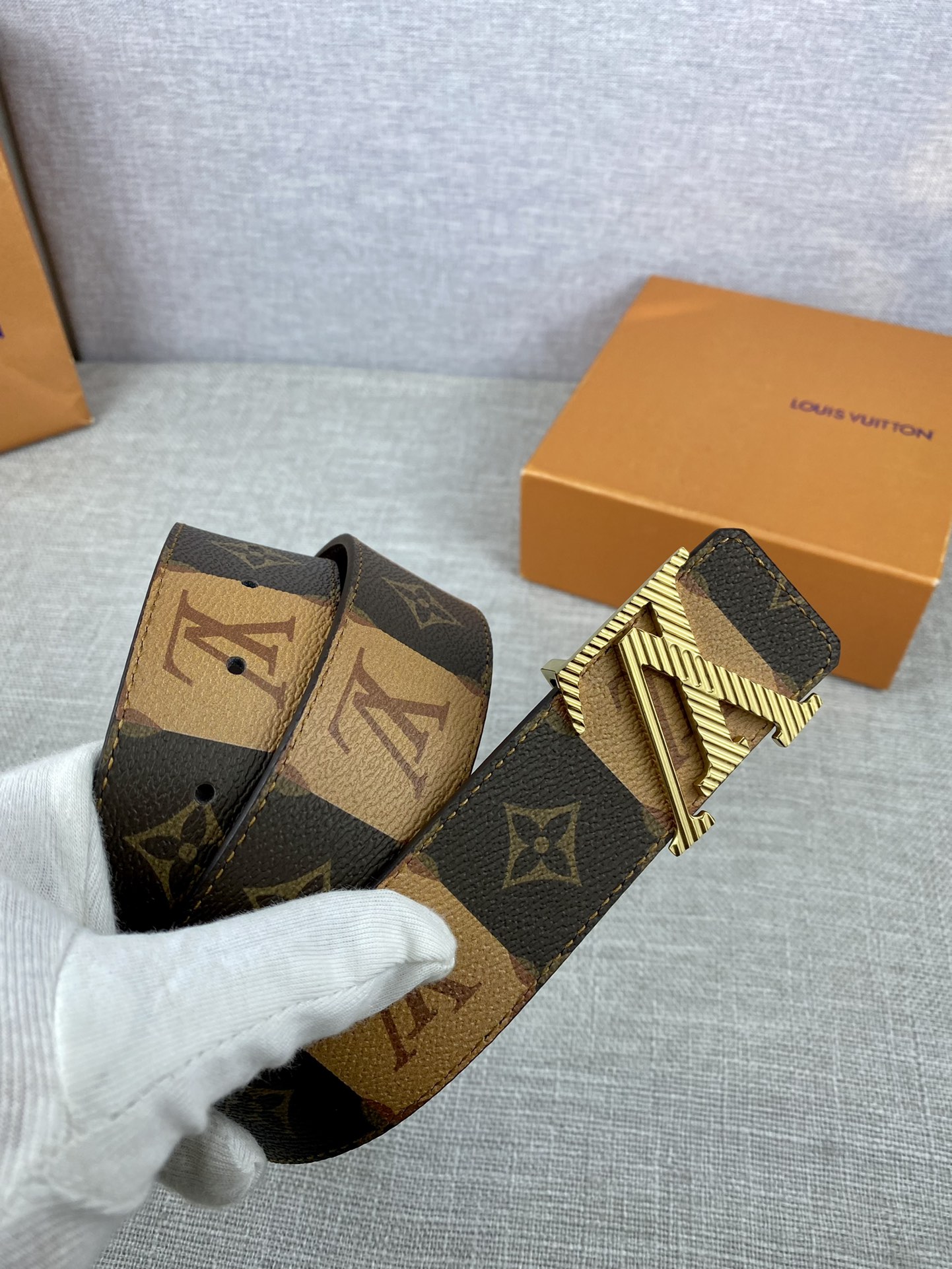 L0vis Vvtt0n Iconic Reversible LV Belt Brown