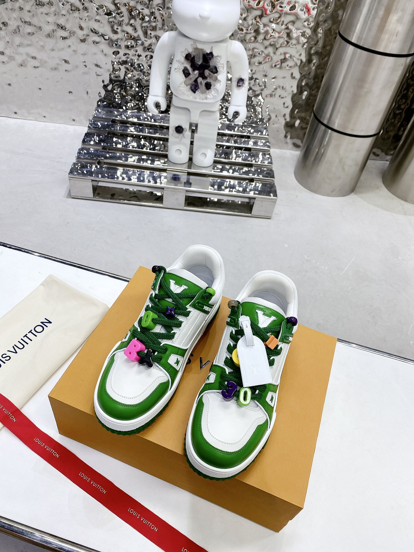 L0vis Vvtt0n LV Trainer Sneaker Green For Men LV