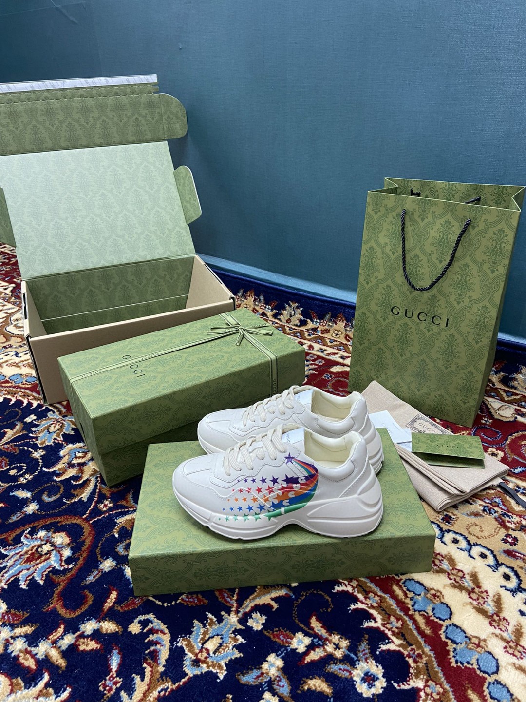 Gvc*1 Women’s Rhyton Sneakers With Gvc*1 Stars White Ivory For Women ‎684899