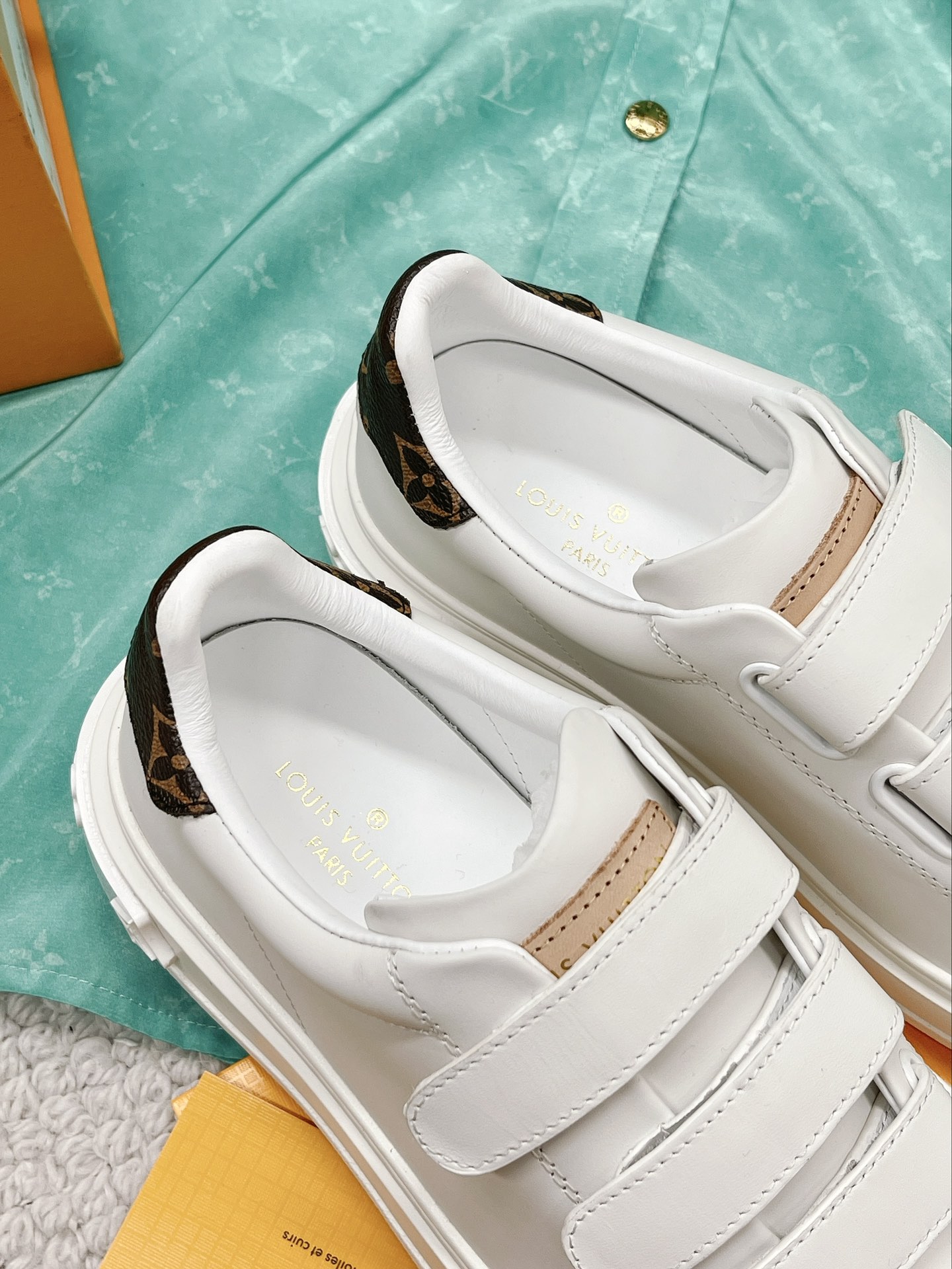 L0vis Vvtt0n Women’s Time Out Sneaker Brown For Women LV 1AAF7J