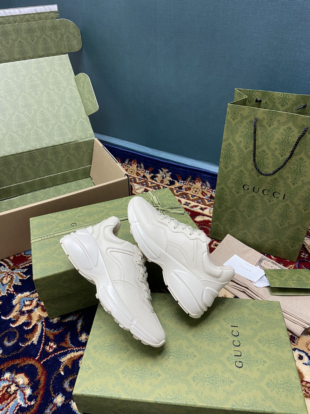 Gvc*1 Rhyton Sneaker Beige For Men 721749 0G2R0