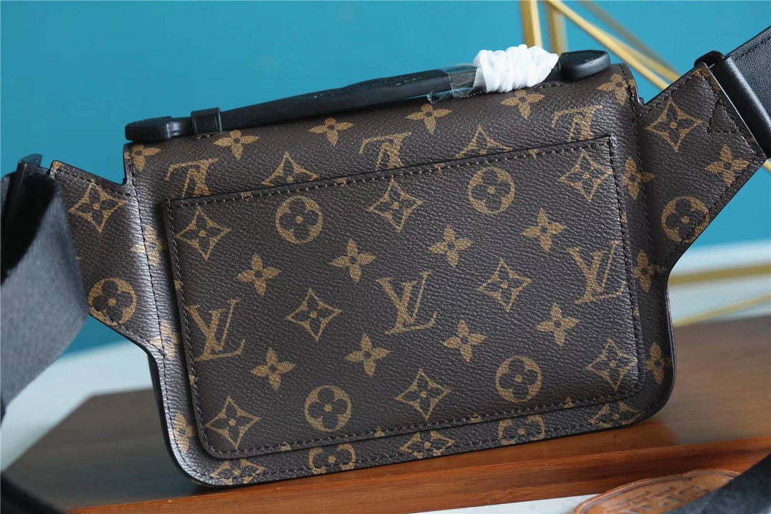 L0vis Vvtt0n S-Lock Sling Monogram Macassar Black For Men, Men’s Bags, Crossbody Bags 8.3in/21cm LV M45807