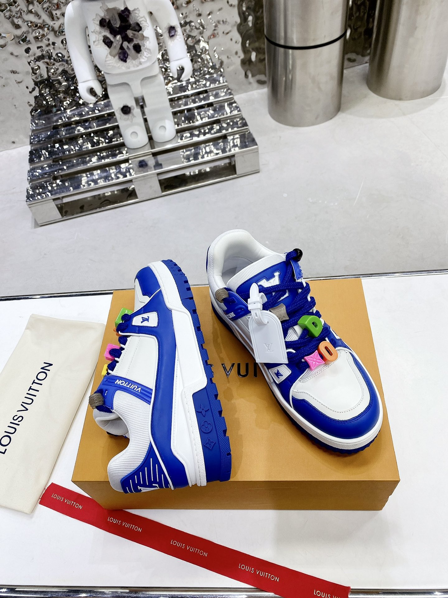 L0vis Vvtt0n LV Trainer Sneaker Blue For Men LV