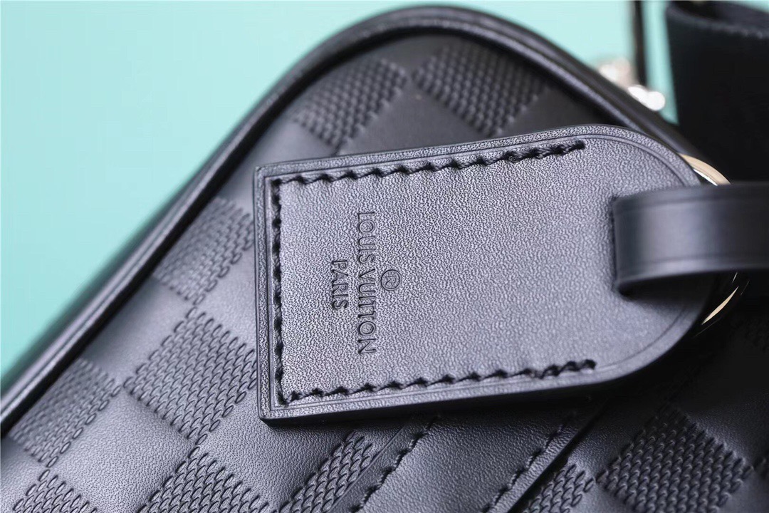 L0vis Vvtt0n Sirius Messenger Damier Infini Onyx For Men, Men’s Bags, Shoulder And Crossbody Bags 10.6in/27cm LV N45286