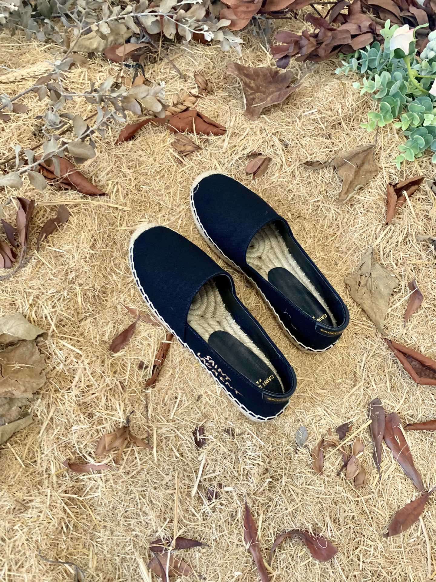 Sa1nt Lau*nt Women’s Sa1nt Lau*nt Embroidered Espadrilles Black For Women Y51