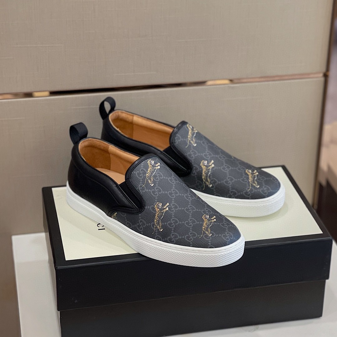 Gvc*1 Men’s Ace GG Svp*me Slip-On With Tigers Printed Black For Men 407362 G0K10 1101