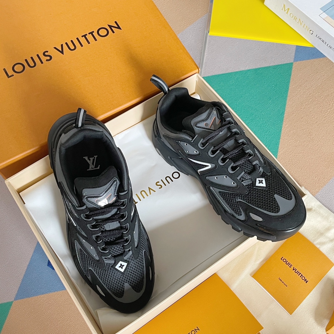 L0vis Vvtt0n Men’s LV Runner Tatic Sneaker Black For Men LV 1A9UNT