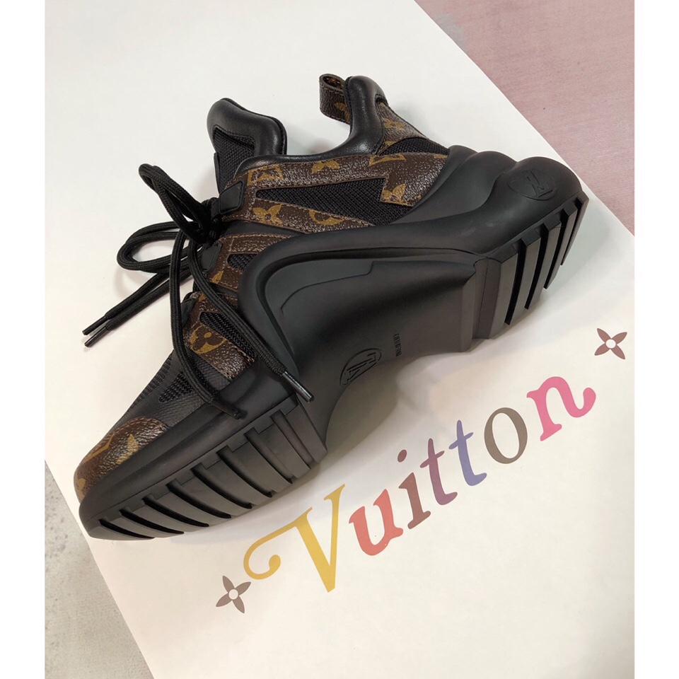 L0vis Vvtt0n Women’s LV Archlight Sneaker Black For Women LV 1A43LO