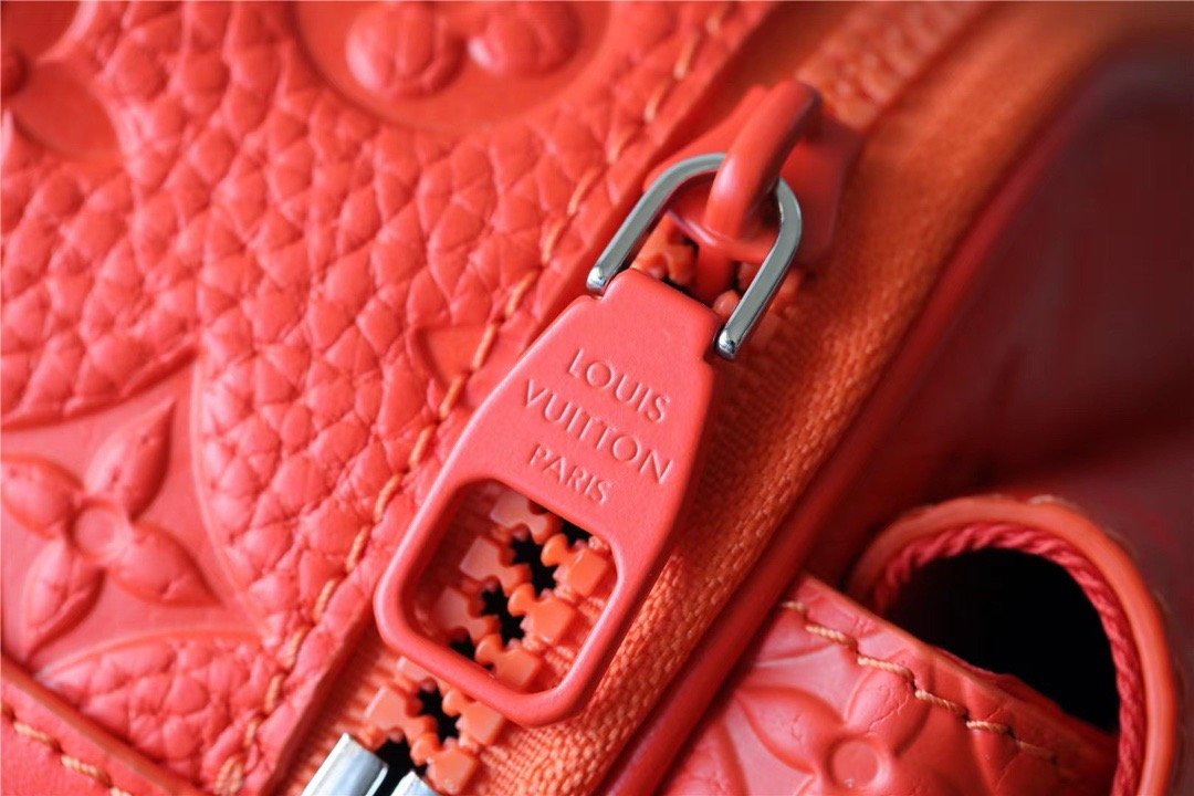 L0vis Vvtt0n S Rock Messenger Taurillon Monogram Orange For Men, Men’s Bags, Shoulder And Crossbody Bags 8.7in/22cm LV M20904