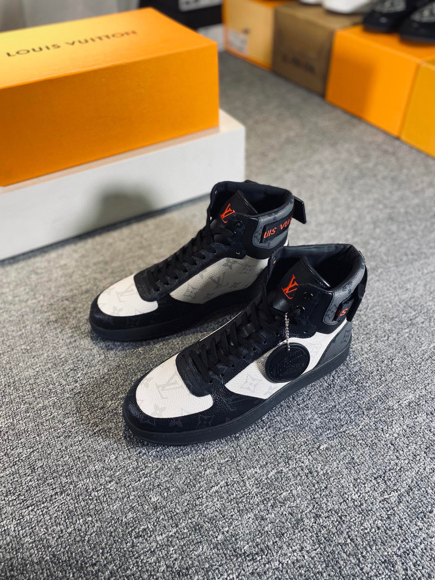 L0vis Vvtt0n Rivoli Sneaker Boots Black And White For Men LV