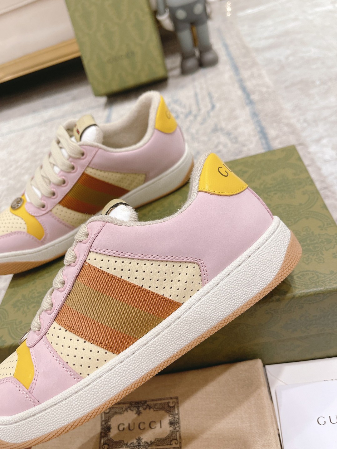 Gvc*1 Lovelight Screener Sneaker Pale Pink For Men GG Shoes 708295 0YIA0 6960