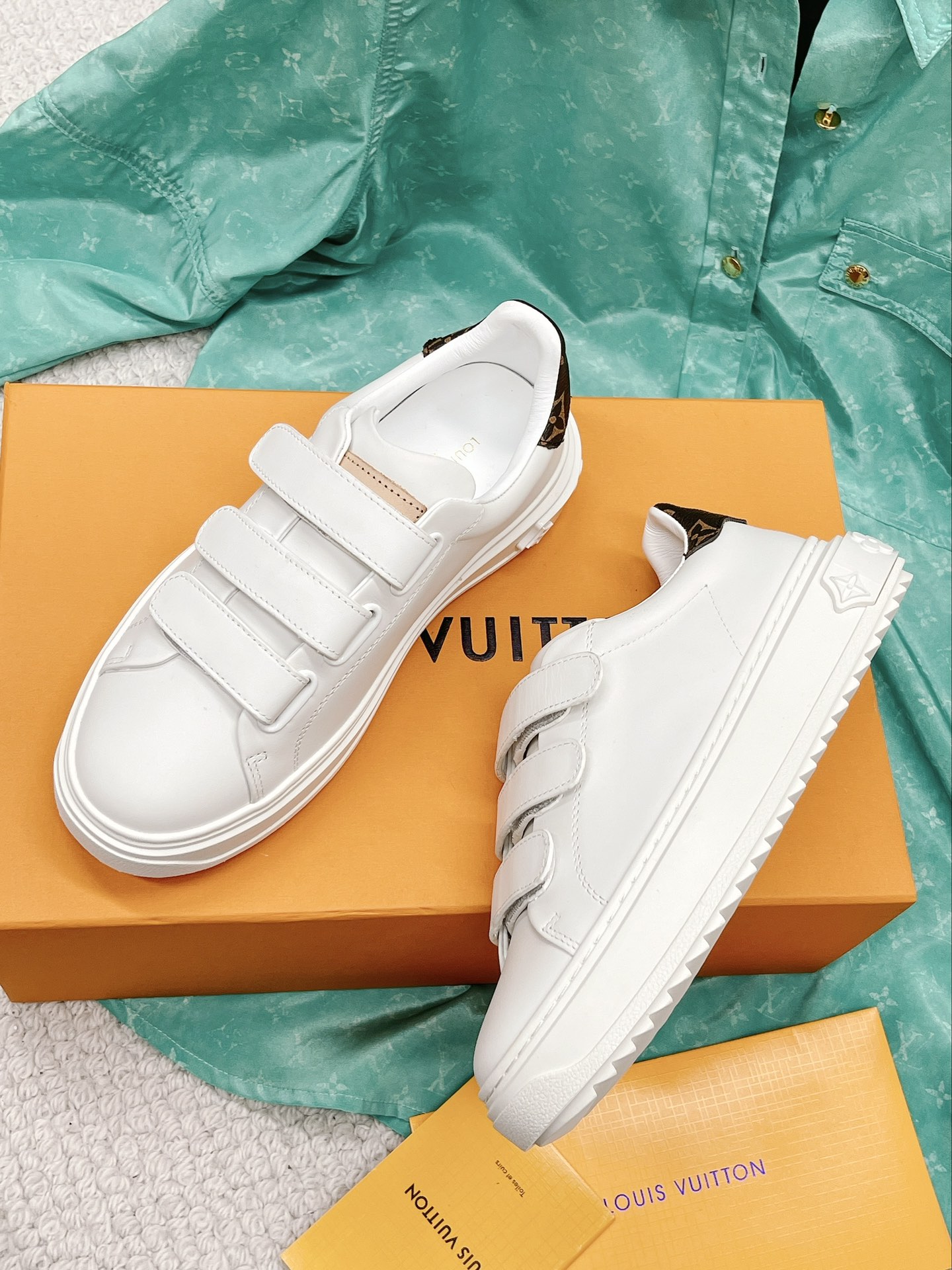 L0vis Vvtt0n Women’s Time Out Sneaker Brown For Women LV 1AAF7J